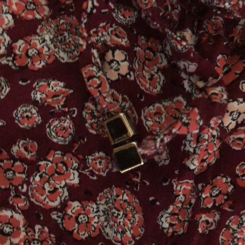 3/25🌻Ardene Short elastic waist S/M gold tassel detail - Picture 3 of 7